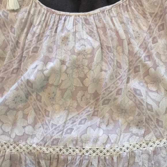 Forever 21 cold shoulder crop - Picture 2 of 3